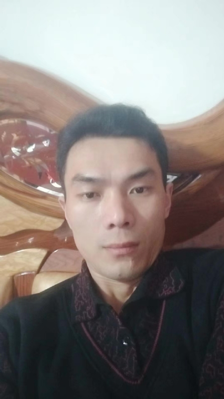 错把真心喂了狗的第四张照片--周宁父母相亲团